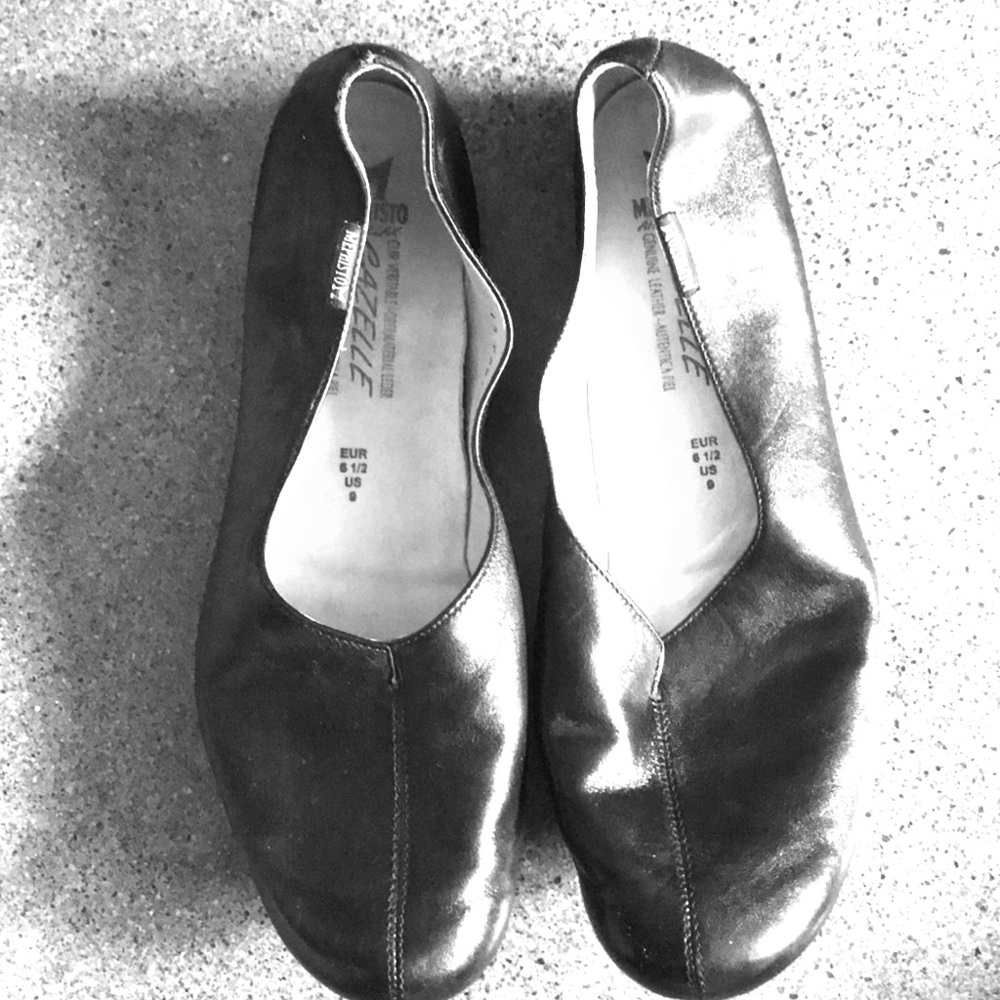 Mephisto Air Relax Gazelle flats woman’s size 9